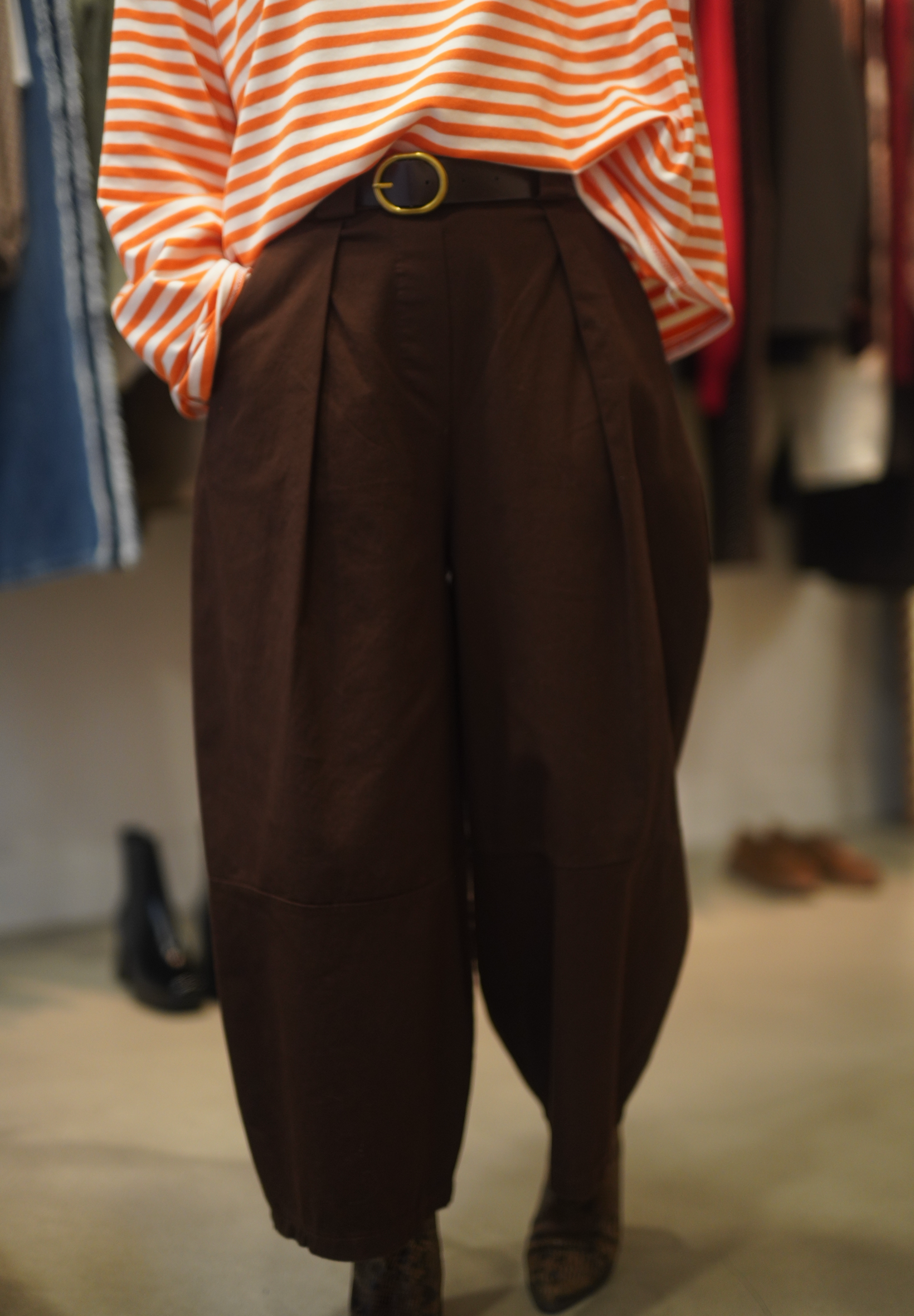 Pantalon barrel choco
